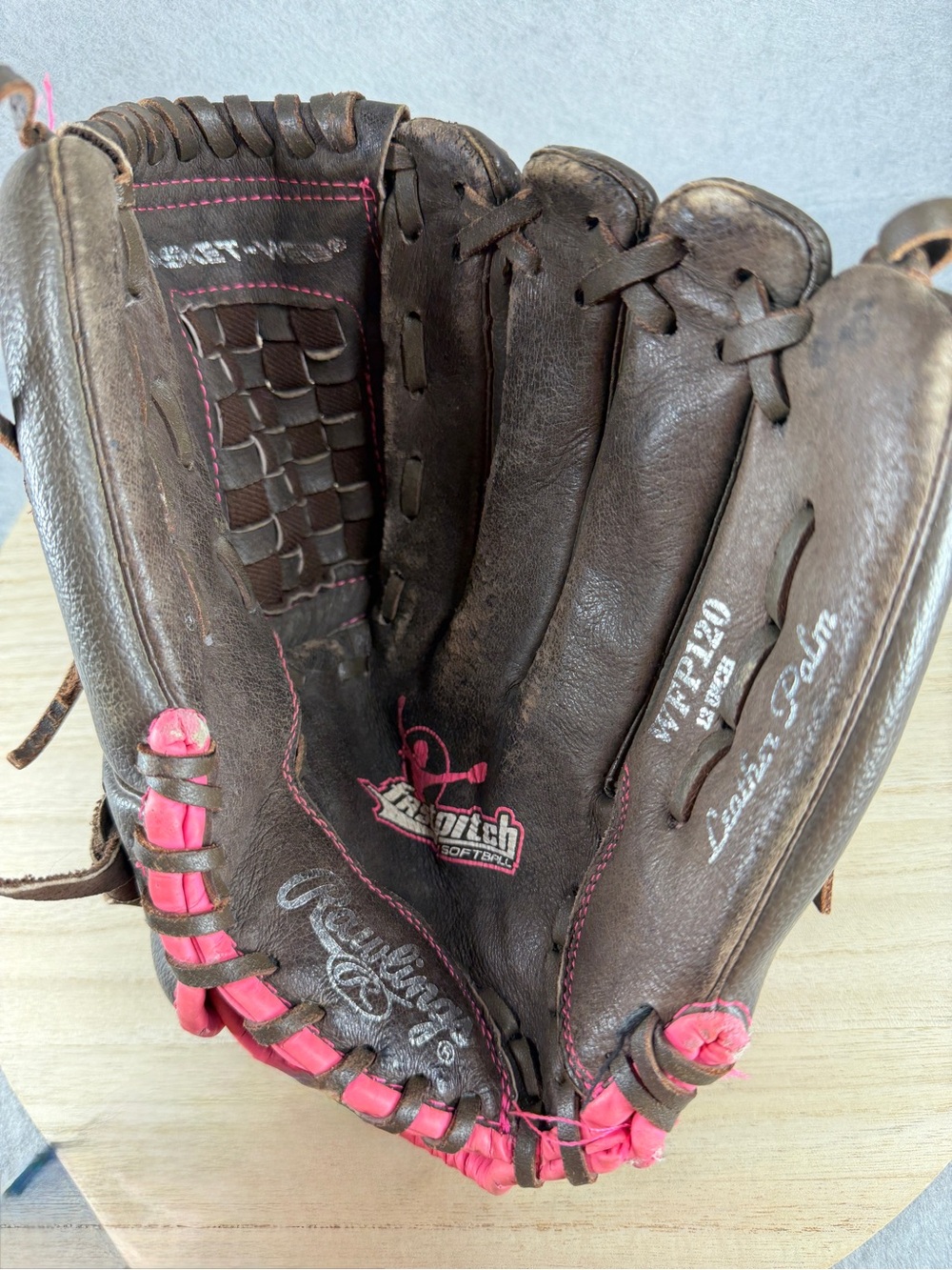 Rawlings WFP120 Fastpitch Softball Glove 12 Inch Brown Pink Leather Trim RHT
